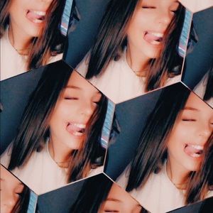 Meet your Posher, Hailey